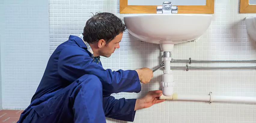 Toilet Repair Beverly
