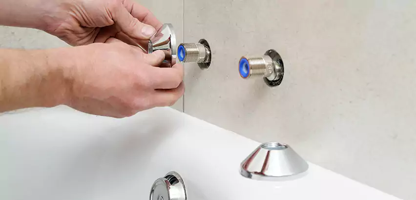 Bathtub Faucet Diverter Replacement in Beverly